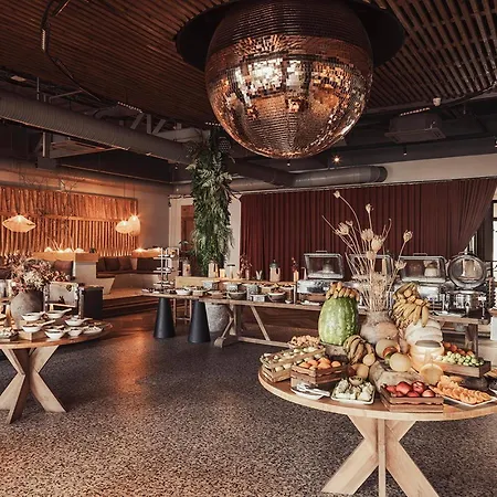 Day One & - Adult Only 5*