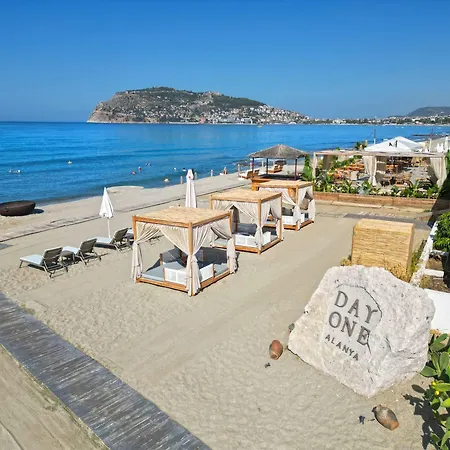 Hotel Day One & - Adult Only 5*