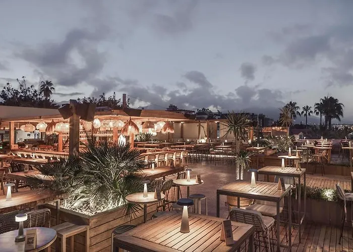 Day One & - Adult Only Hotell