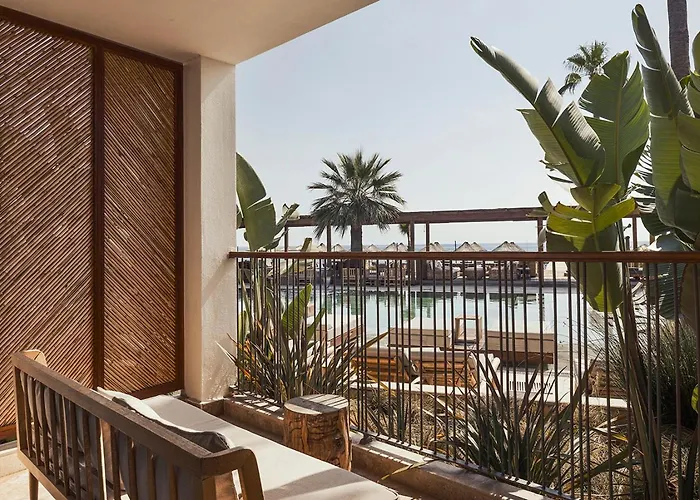 Hotel Day One & - Adult Only